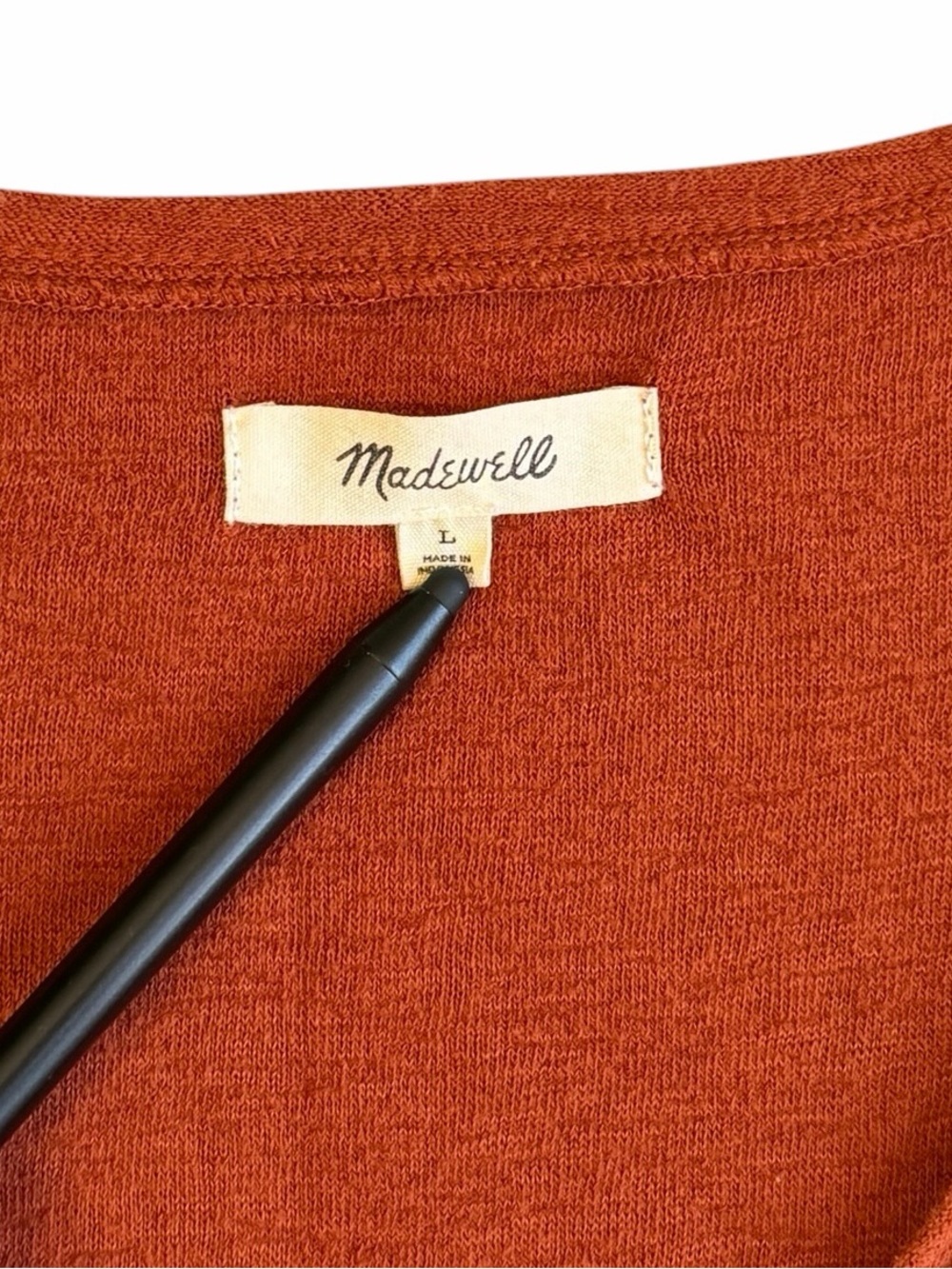 Madewell V-Neck Short Sleeve Tshirt Rust Size Large #2198 - Picture 3 of 4
